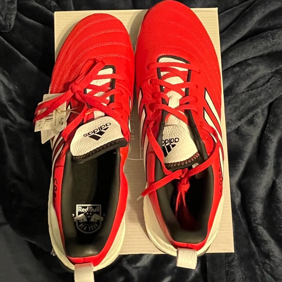 NEW Adidas New York Red Bulls Ultraboost DNA x Copa shoes, size 10.5 - Picture 6 of 8